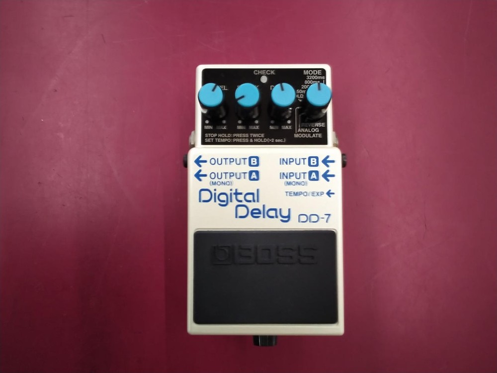 BOSS DD-7 Digital Delay Guitar Effects Pedal Used