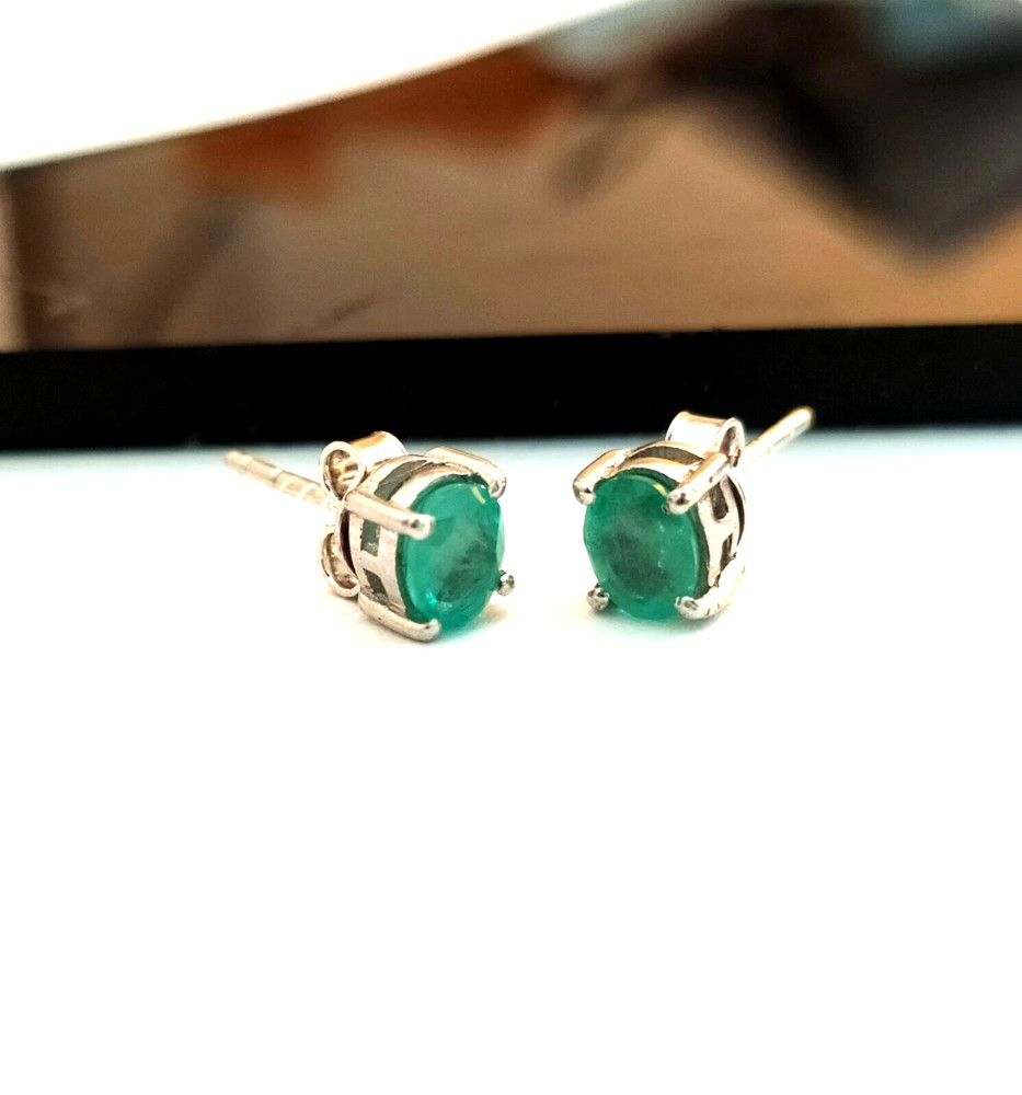 Emerald Silver 925 Stud,Oval Dainty Stud,925 Sterling Silver Stud,Handmade Stud