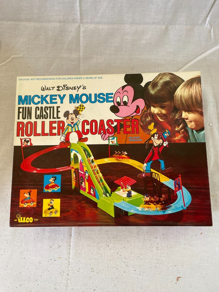 Mickey Mouse Fun Castle Roller Coaster