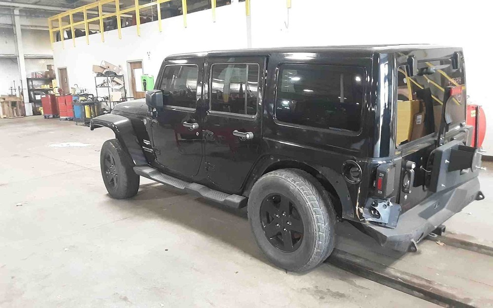 Used Windshield Frame fits: 2015 Jeep Wrangler Grade A