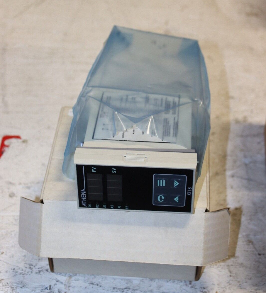 NEW Athena Controls   Temperature Controller 18JFF0000SD0 0-1400F