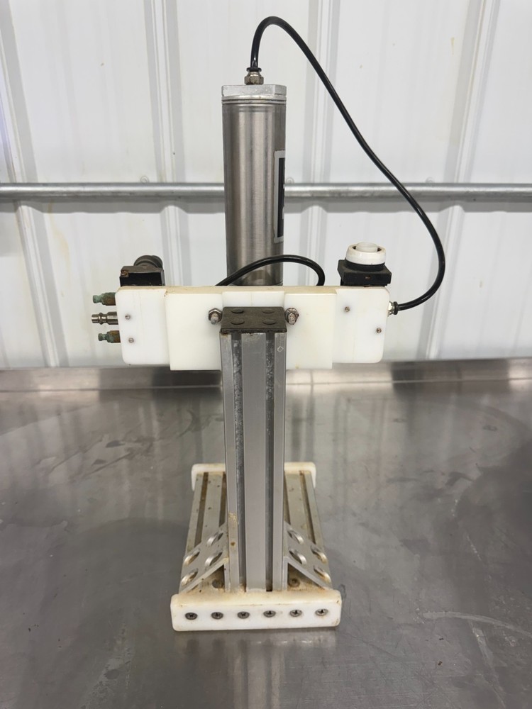 Tabletop Pnuematic Press