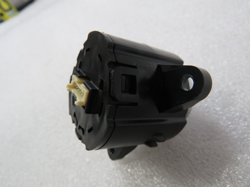 McLaren 720S, Start / Stop Switch, Used, P/N 14M0680CP