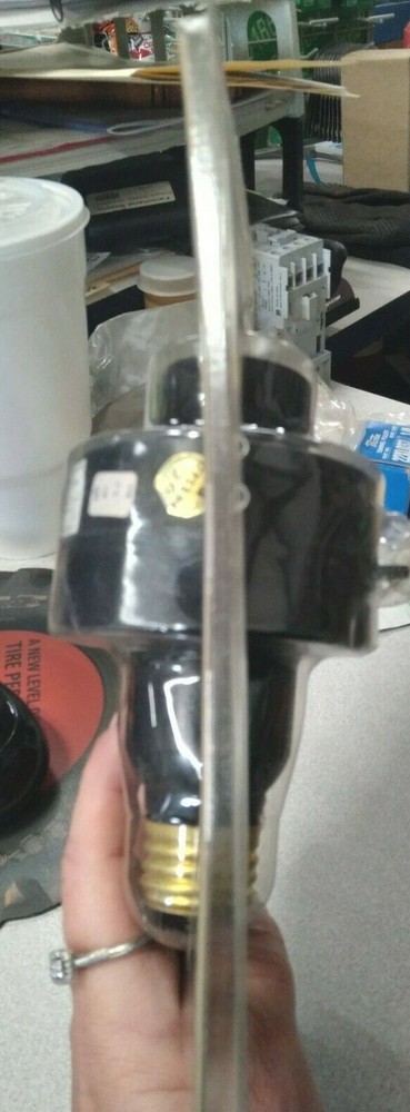 Intelectron Wireless Outdoor Light Socket Receiver