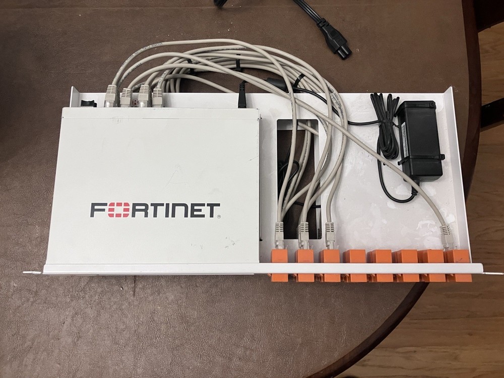 Fortigate 80e w/Rack Mount Adapter