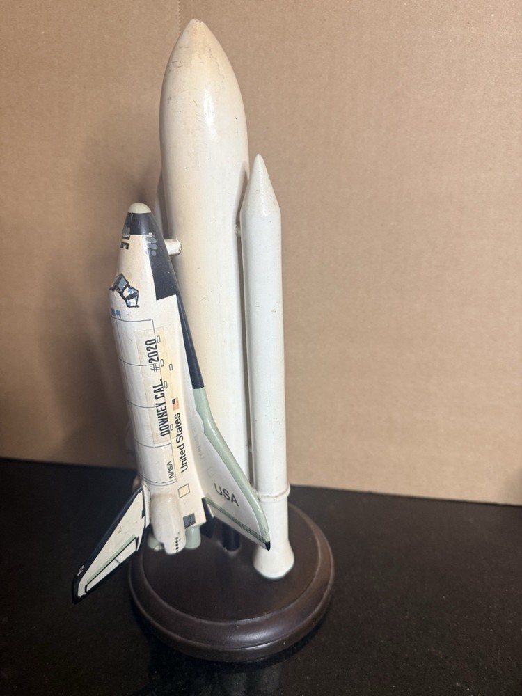 VINTAGE RARE ORIGINAL HALNET NASA SPACE SHUTTLE DESK MODEL ORBITER & ROCKET