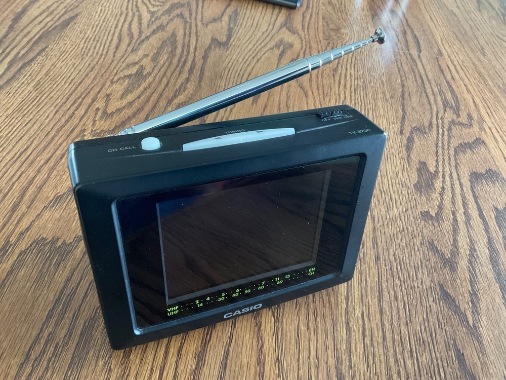 CASIO TV-8700 VINTAGE TV