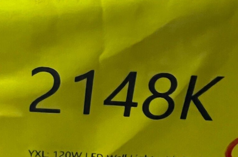 2 Wall Pack Lights Mixed Lot Mixed Brands