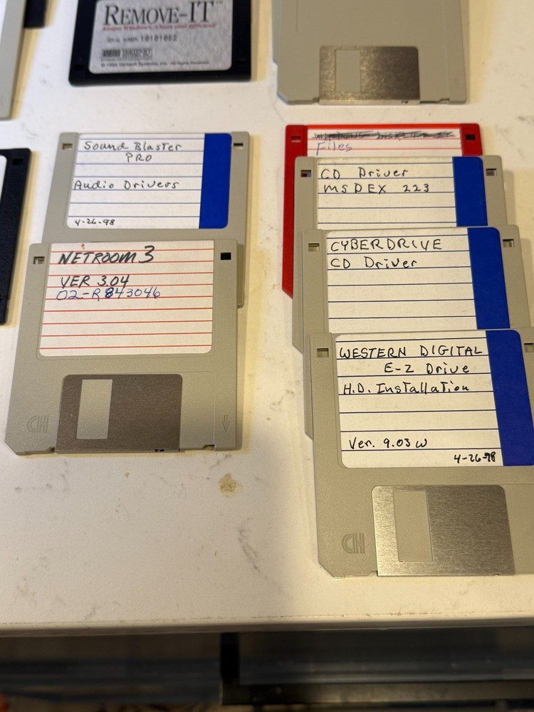 Vintage PC 3.5 Floppy Disk Software OS Programs 3 1/2 Inch DOS Windows