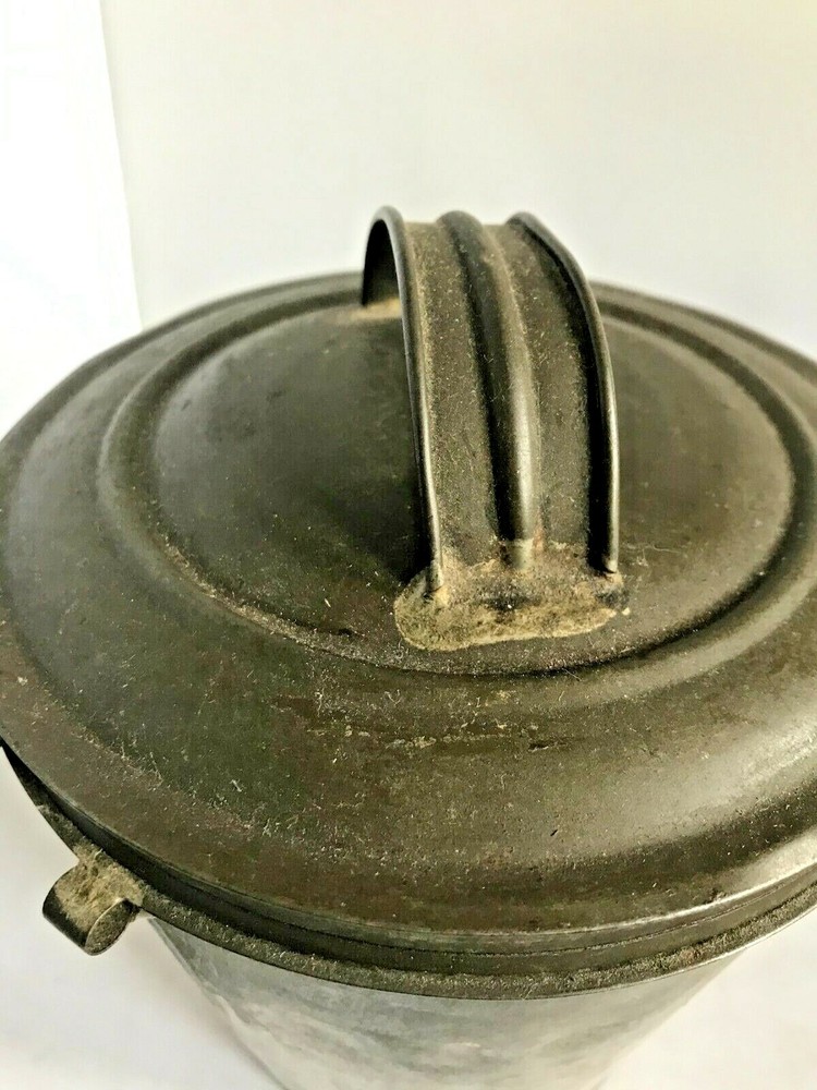 Unbranded Medium Vintage Tin Jello Pudding Cake Mold