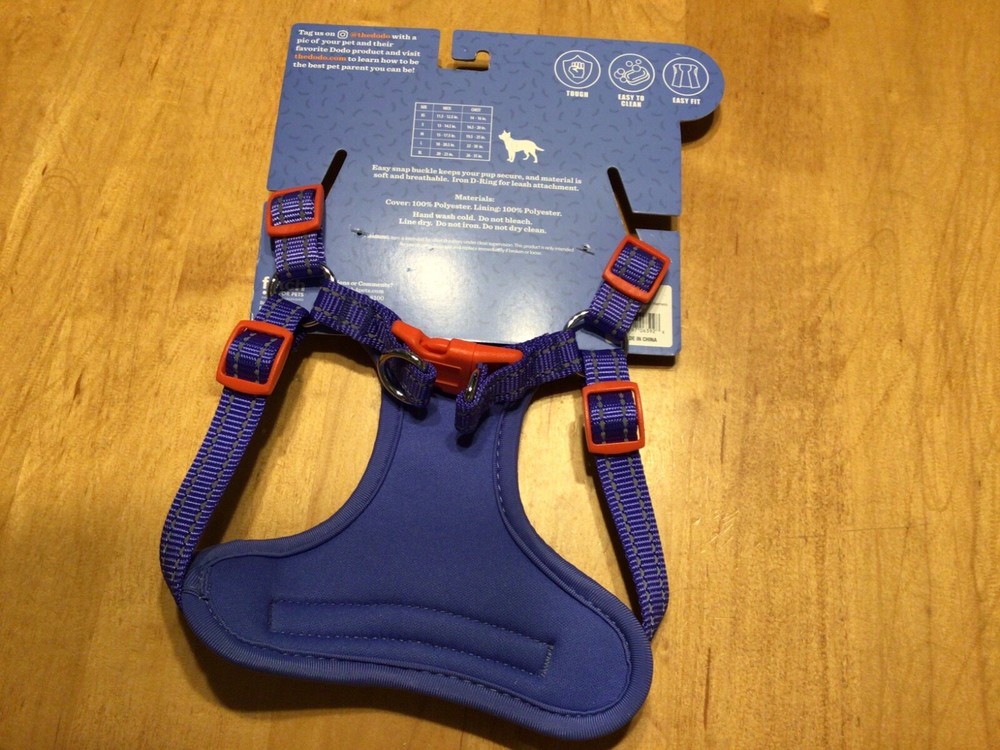 the dodo Blue Mesh Harness for a small pup
