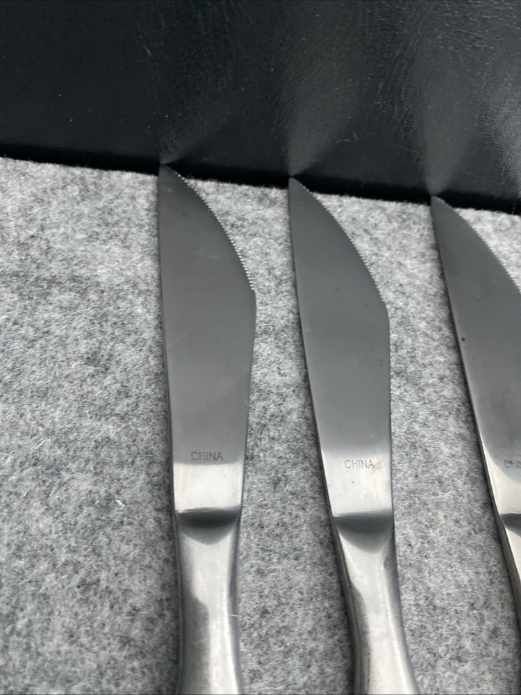 4 Retroneu 18/10 Stainless SILHOUETTE Flatware Modern Solid Knives
