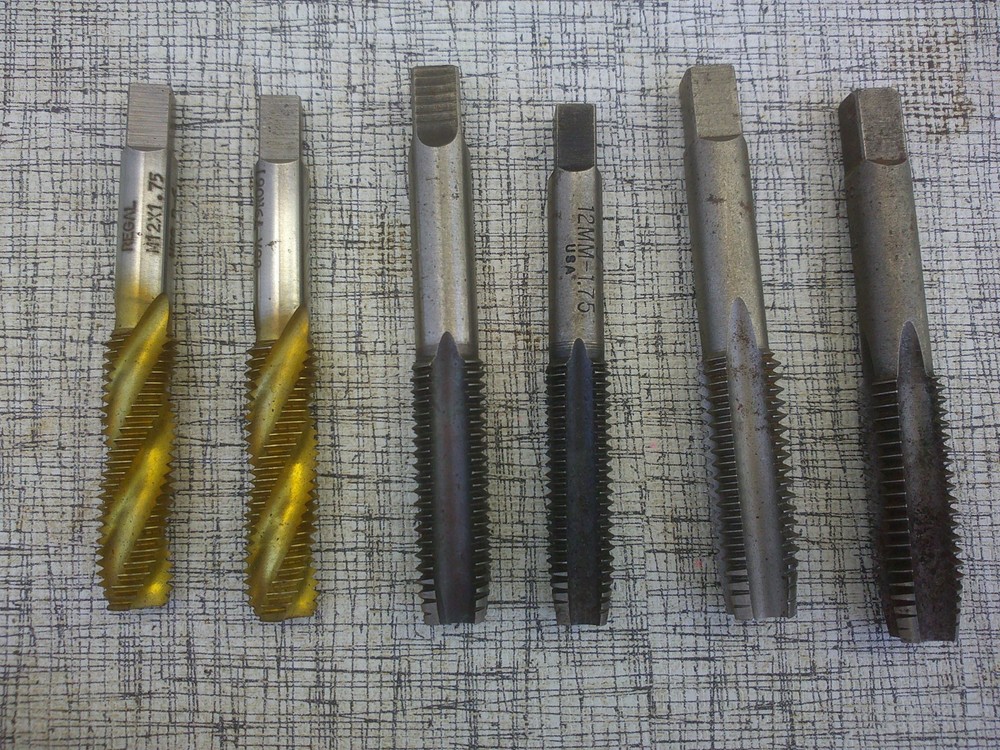 Assorted Metric Spark Plug Taps with Reamer and Thread Chaser