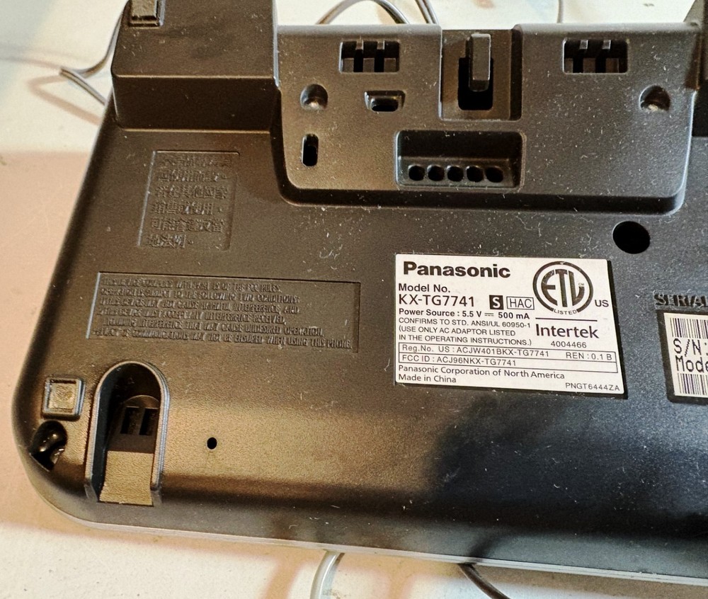 Panasonic KX-TG7741 Base Plus PNLV226 Adapter