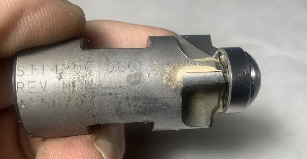 Internal Thread 4 Flute Carbide Router Bit 1/8” Radius Bearing Guided