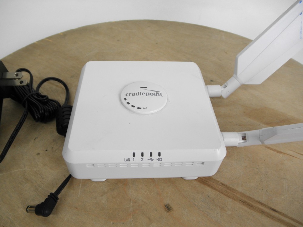 Cradlepoint CBA850 Router with MC400LPE Modem (Verizon) & AC adapter Bundle
