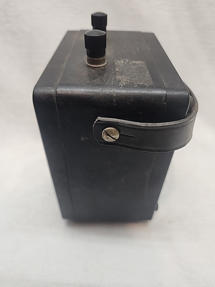 NICE! Vintage DC Voltmeter: Model 931, Electrical Tools. 3V 1000 Ohms