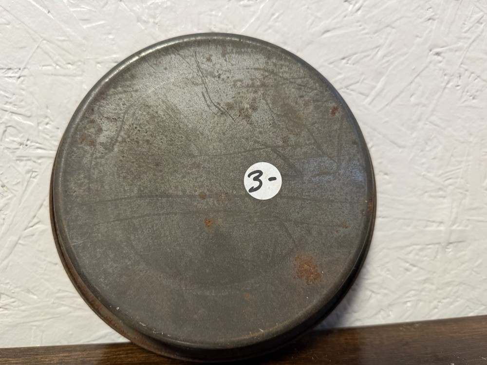 Round Primitive Pan 6.5 Inches