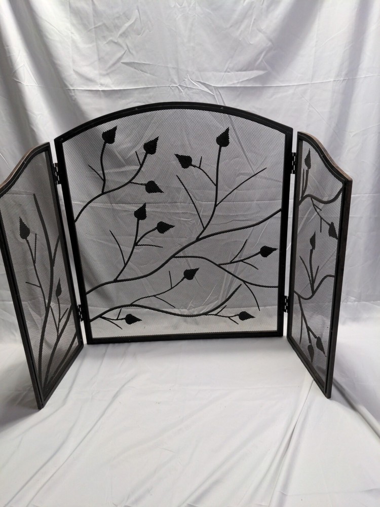 Wrought Iron Decorative Fireplace Screen With Leaves VTG