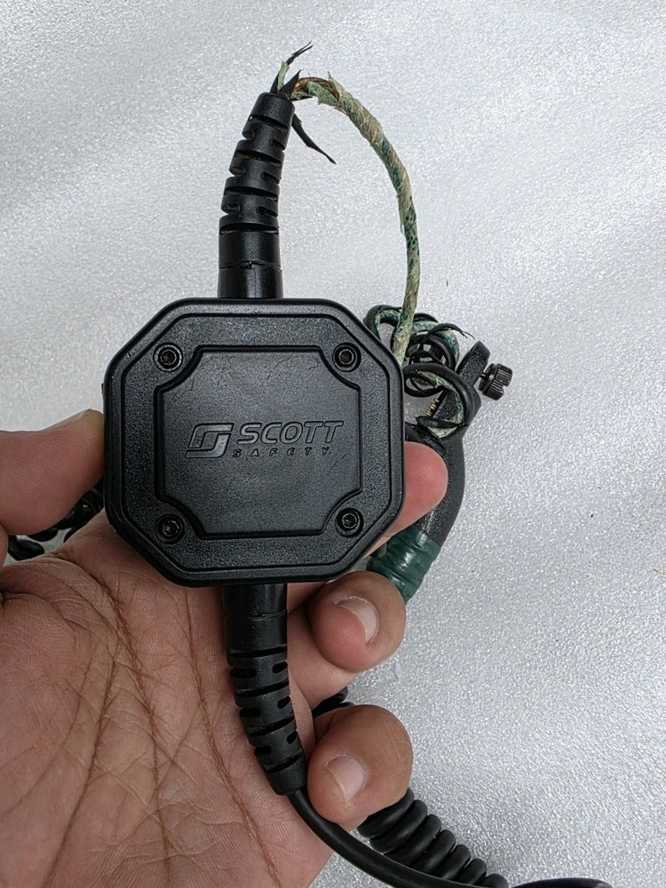 SCOTT PN/70111012 LONG DISTANCE COMMUNICATION PUSH SWITCH UNIT FOR SCOTT