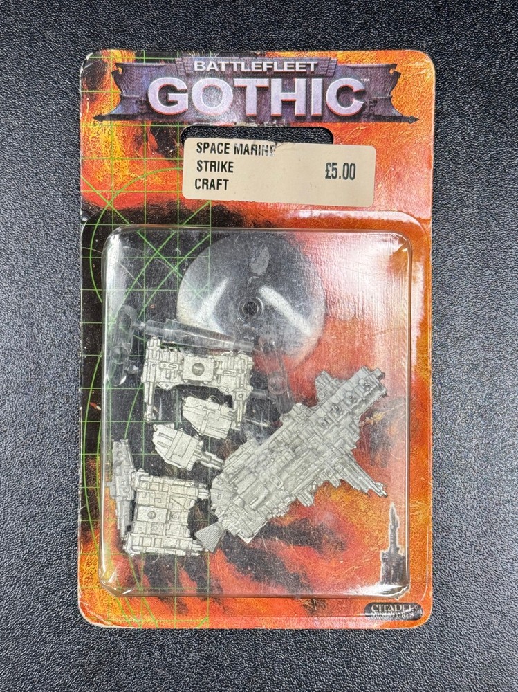 Battlefleet Gothic Space Marine Strike Cruiser OOP