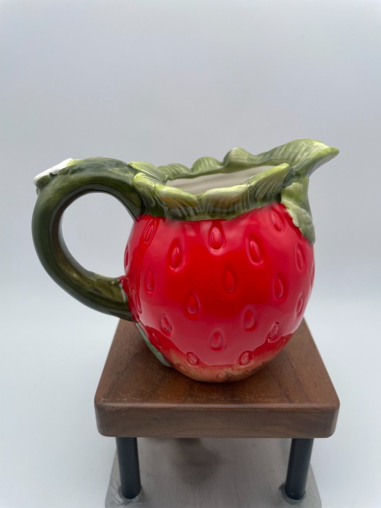 Corner Ruby Strawberry Collection Creamer 8oz Handcrafted Fruit Figural B13
