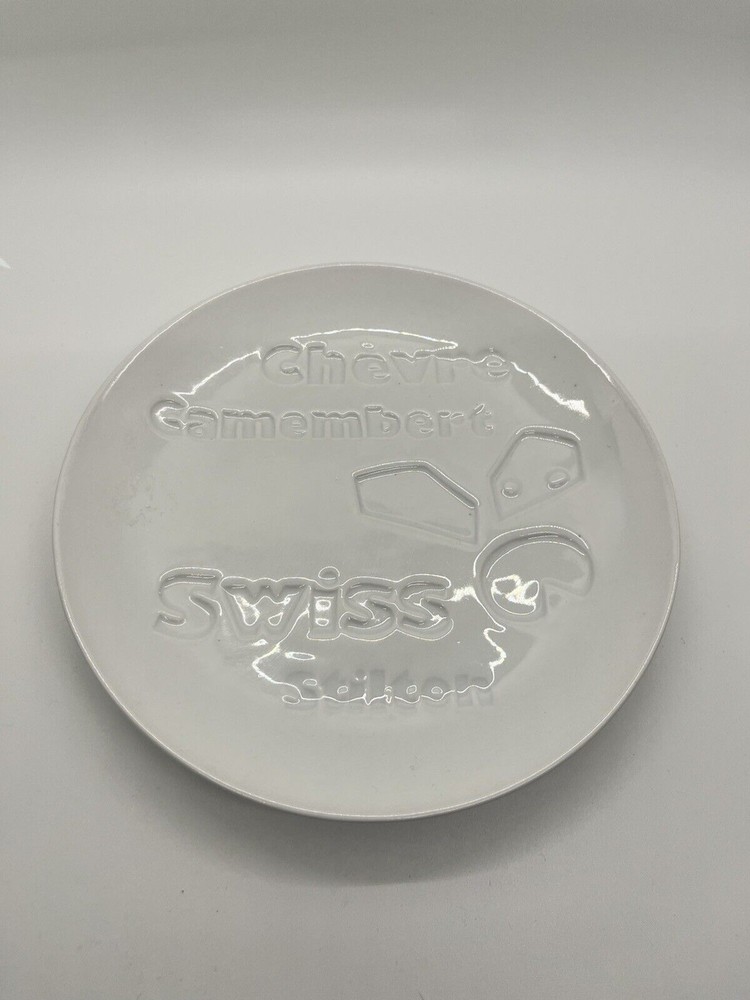 Cordon Bleu BIA 6.5". 4 Assorted Cheese Appetizer Plates.