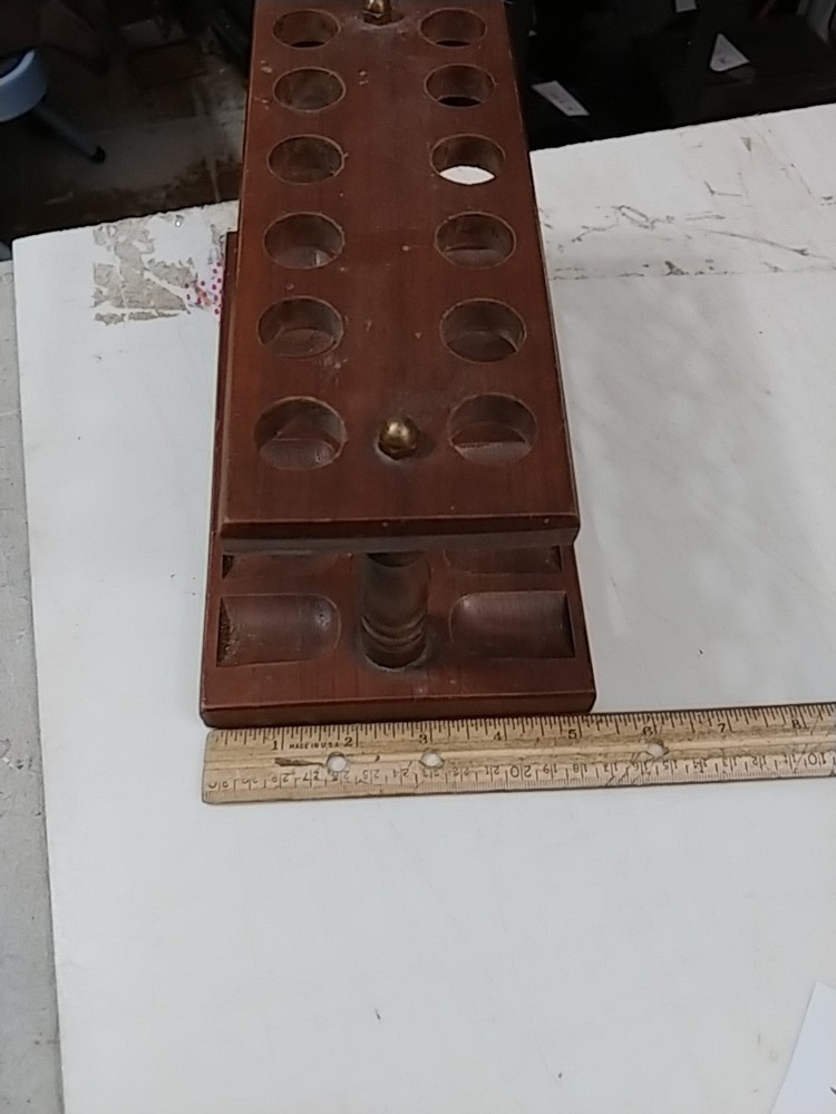 12 tobacco Pipe.. stand / holder