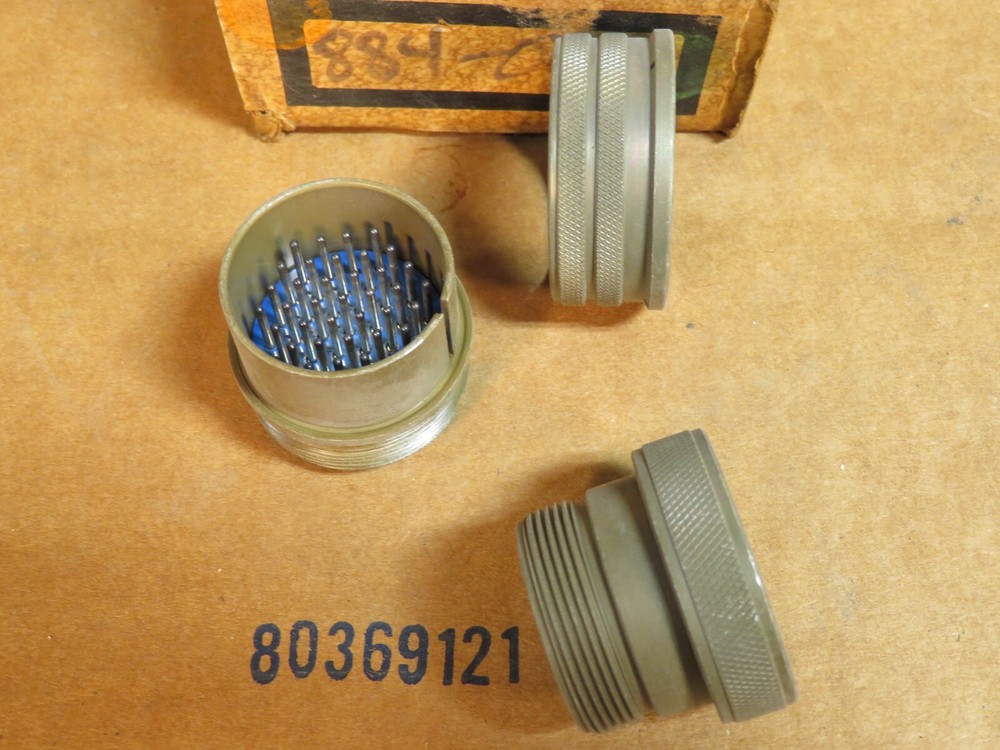 AMP Amphenol MS3106A-28-21P