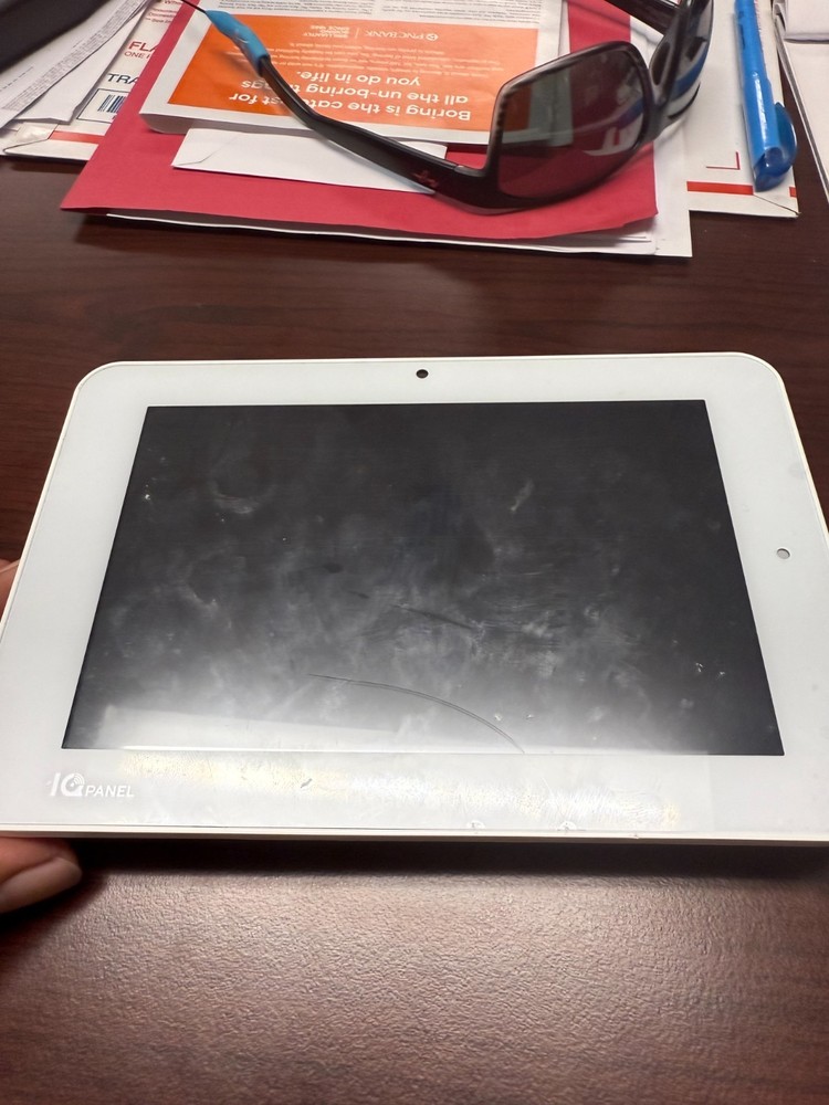 Brinks Alarm.com Home Security IQPanel2 Olsys, white