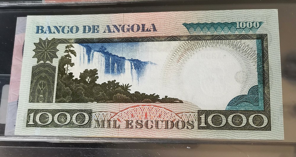 ANGOLA 4 NOTES 1973 - 1991