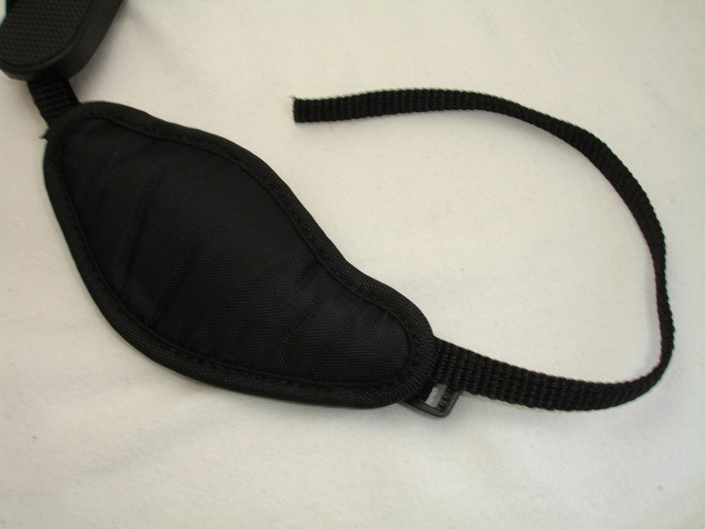 G. Grip LH camera strap , Japan