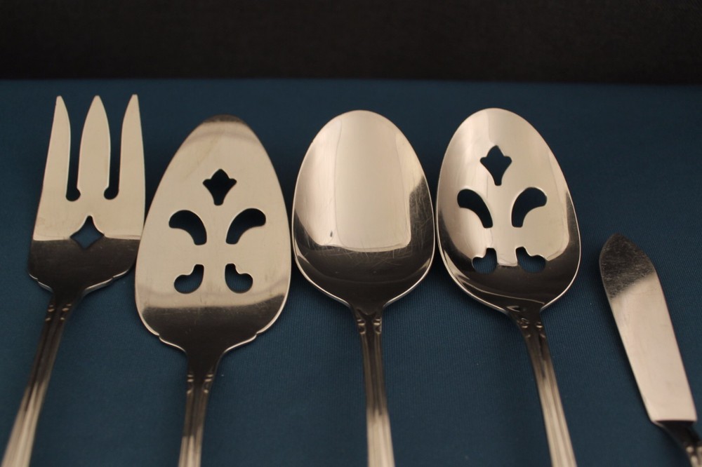 Oneida WHITTIER Serving (5pc Set) Tablespoon Fork Pierced Oneidaware Stainless
