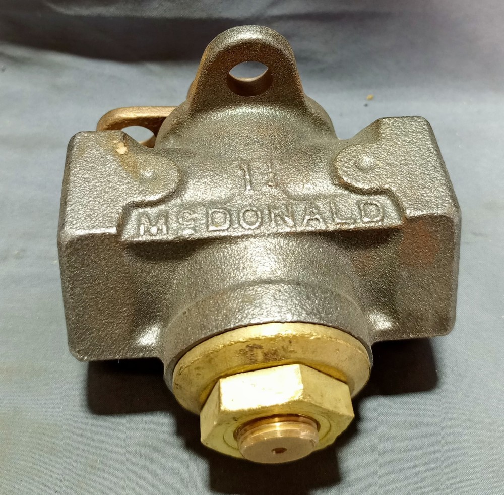 McDonald 1-1/4 Gas Meter Valve