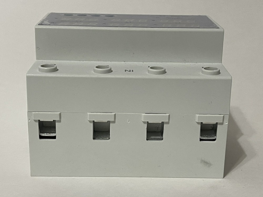 3 Phase DIN Rail Voltmeter Ammeter Auto-Overvoltage Overcurrent Protector AC 63A