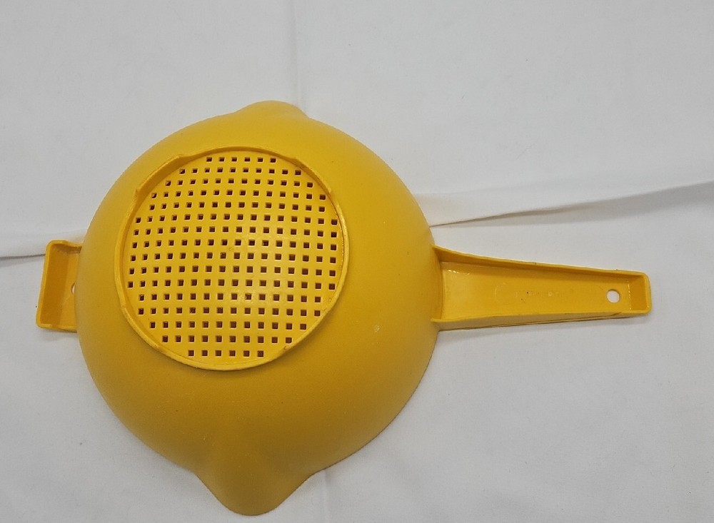 Vintage Yellow Tupperware Colander/Strainer