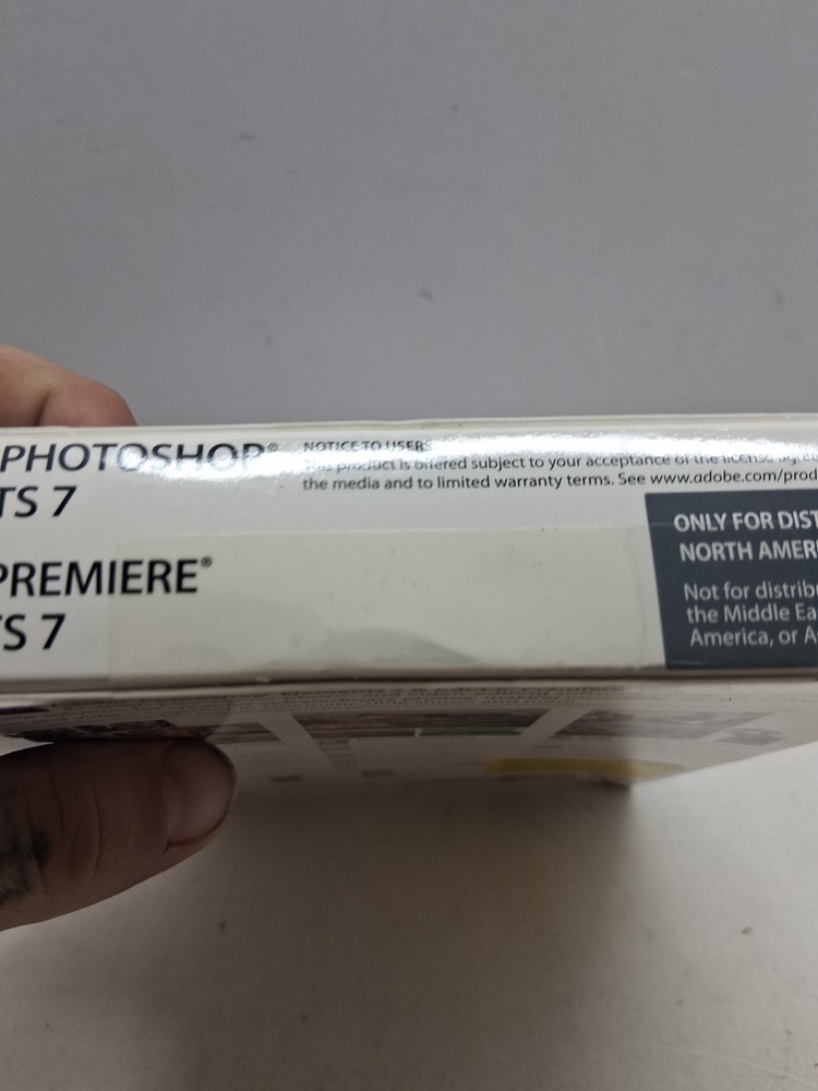 Adobe Photoshop Elements 7 & Premiere Elements 7 + Key 2 Discs