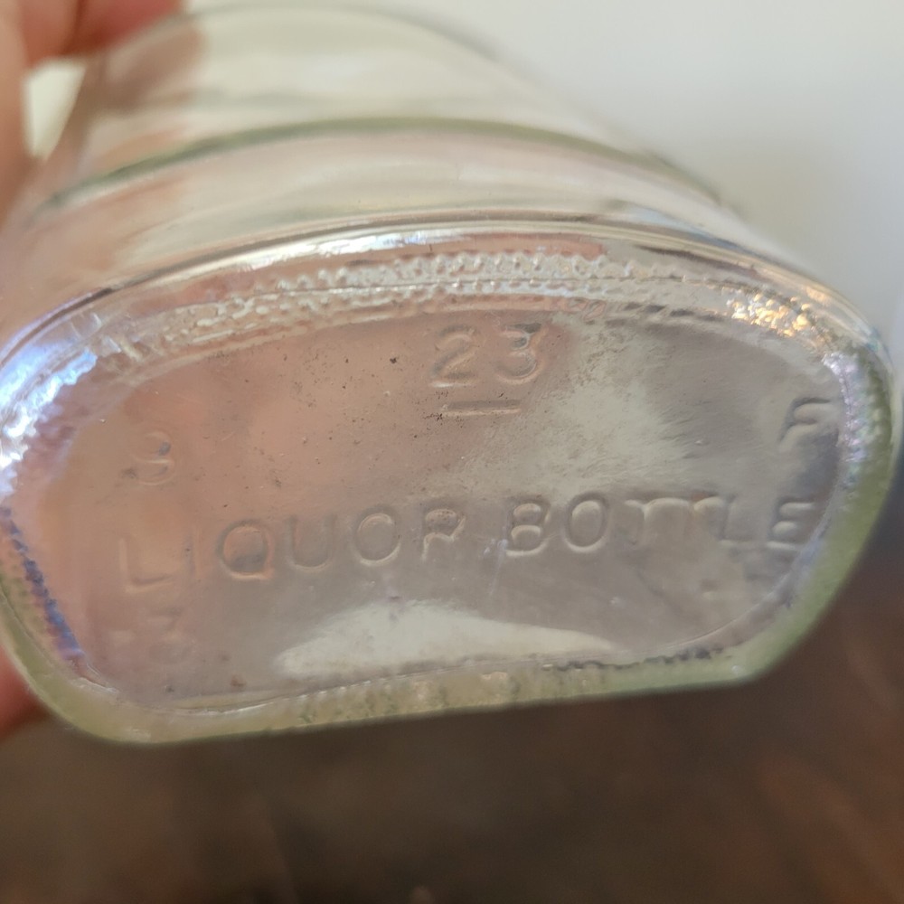Vintage Harper Liquor Bottle 1 Pint Clear