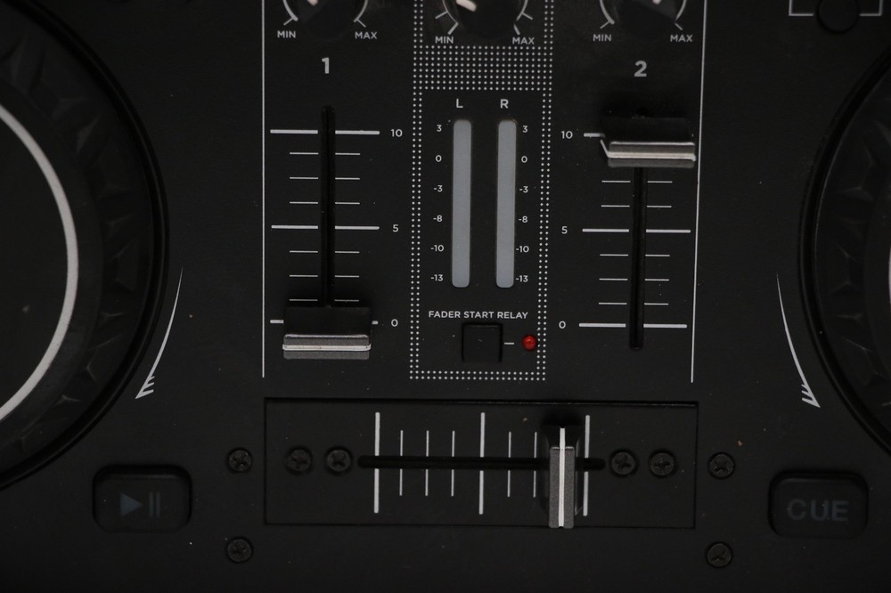 Gemini CDM-4000BT Dual CD/USB Media Player with Bluetooth