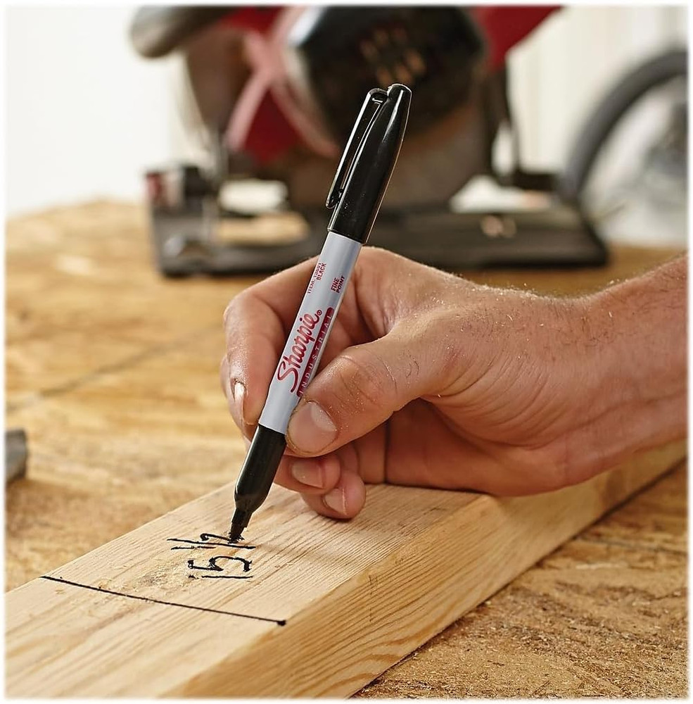 Industrial Permanent Markers (12 Count)