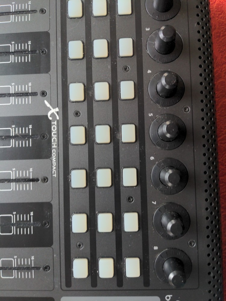 Behringer X-Touch Compact Universal Control Surface Music Recording Studio Mixer