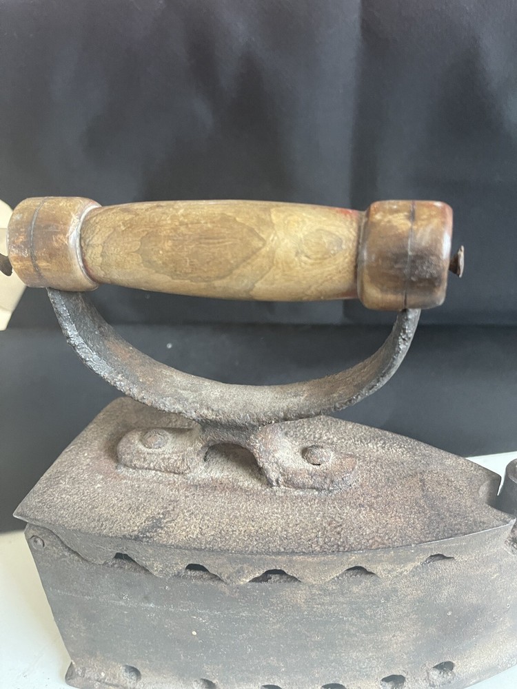 ANTIQUE COAL CASTING IRON