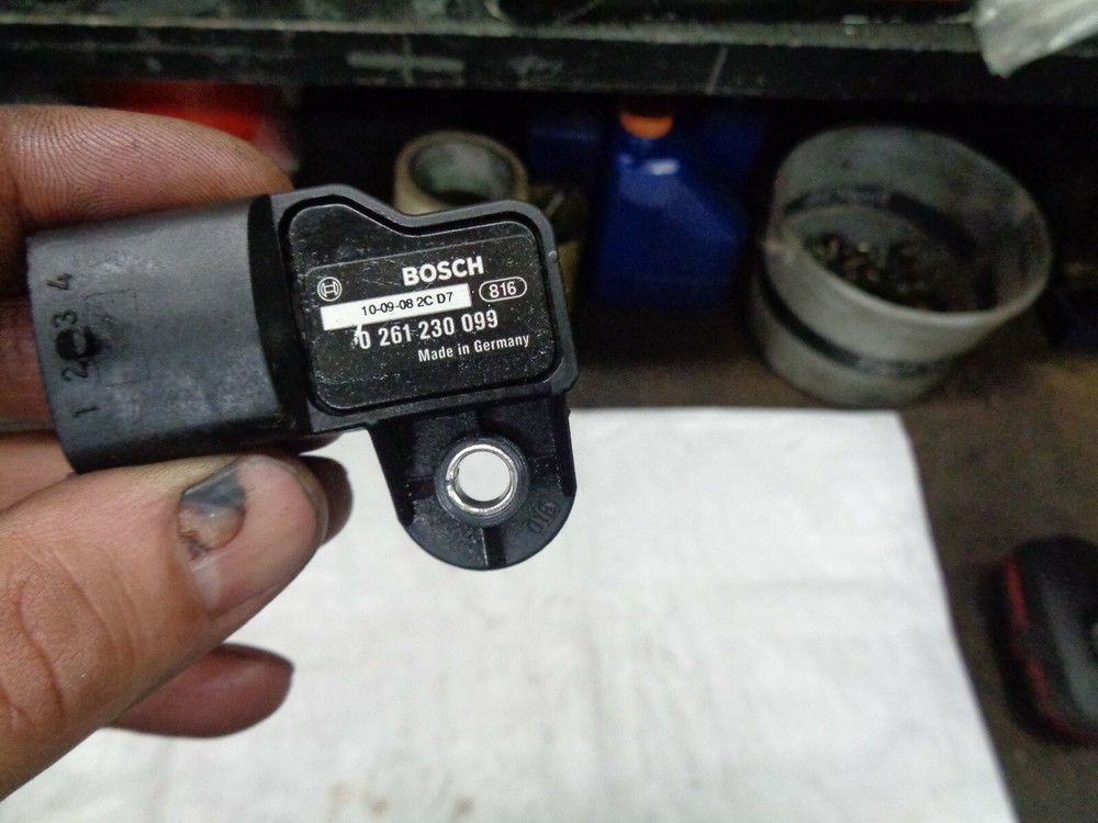 2008-2018 Polaris Rush Switchback Dragon airbox T map sensor 2410422