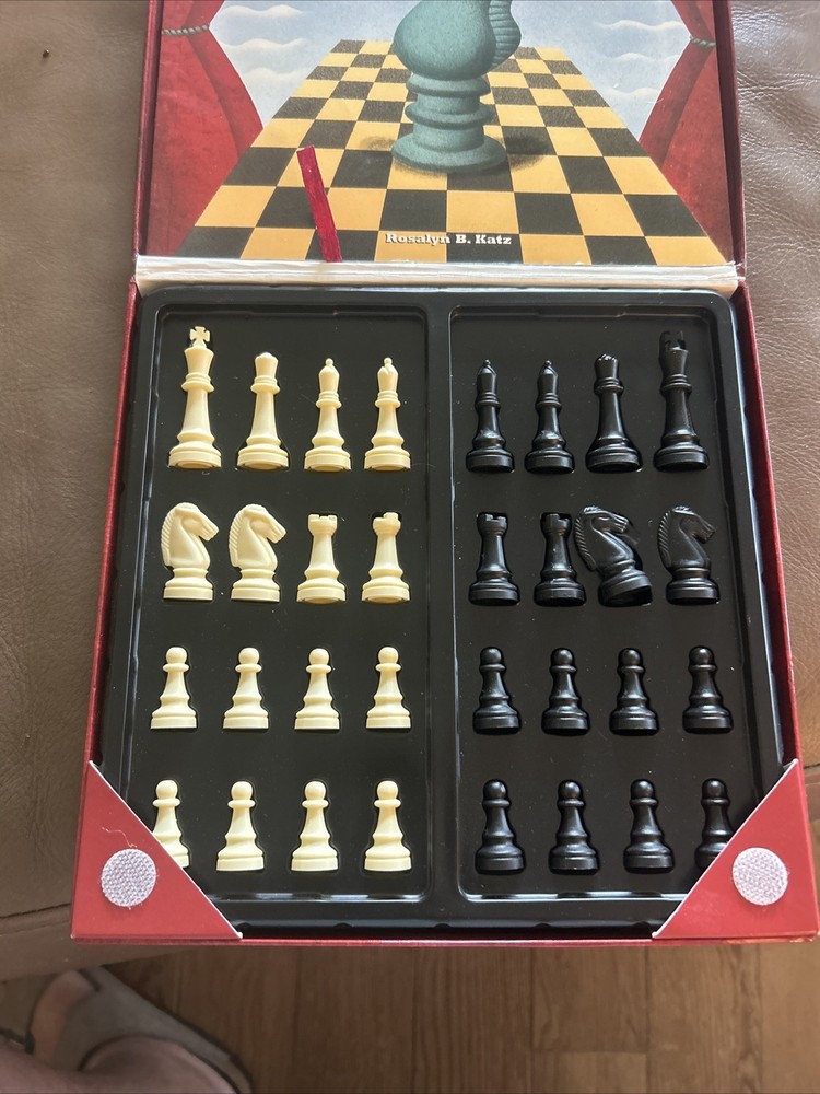 Checkmate! Introduction to CHESS Boardgame Beginner's Book & Chessboard
