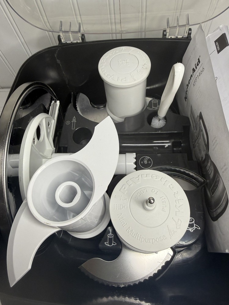 KitchenAid Food Processor Blades Chopping Kit Plastic Container Used KFP 1466