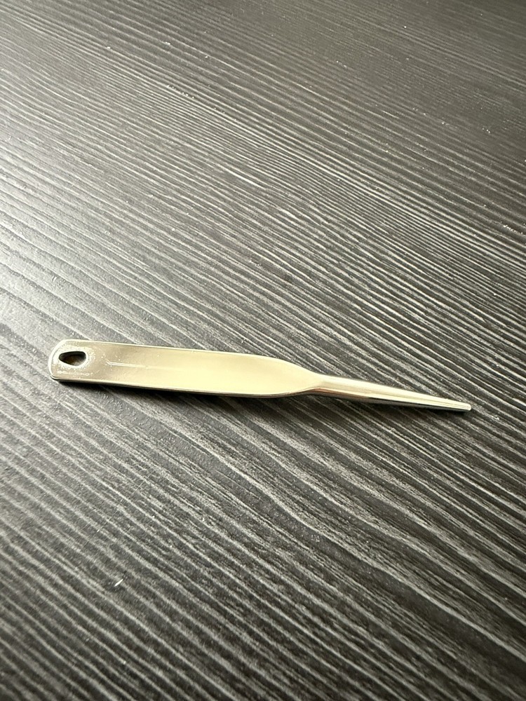 Custom Single Prong Steel Divot Repair Tool - PERSONALIZATION AVAILABLE