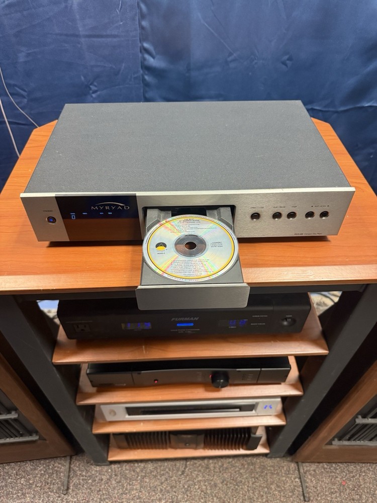 Myryad MCD 600 Audiophile CD Player *WORKS GREAT*