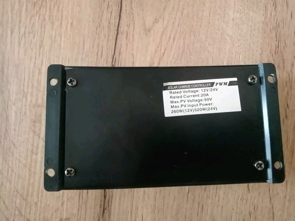 20A 12/24V Solar Panel Charge Controller USB LCD Display