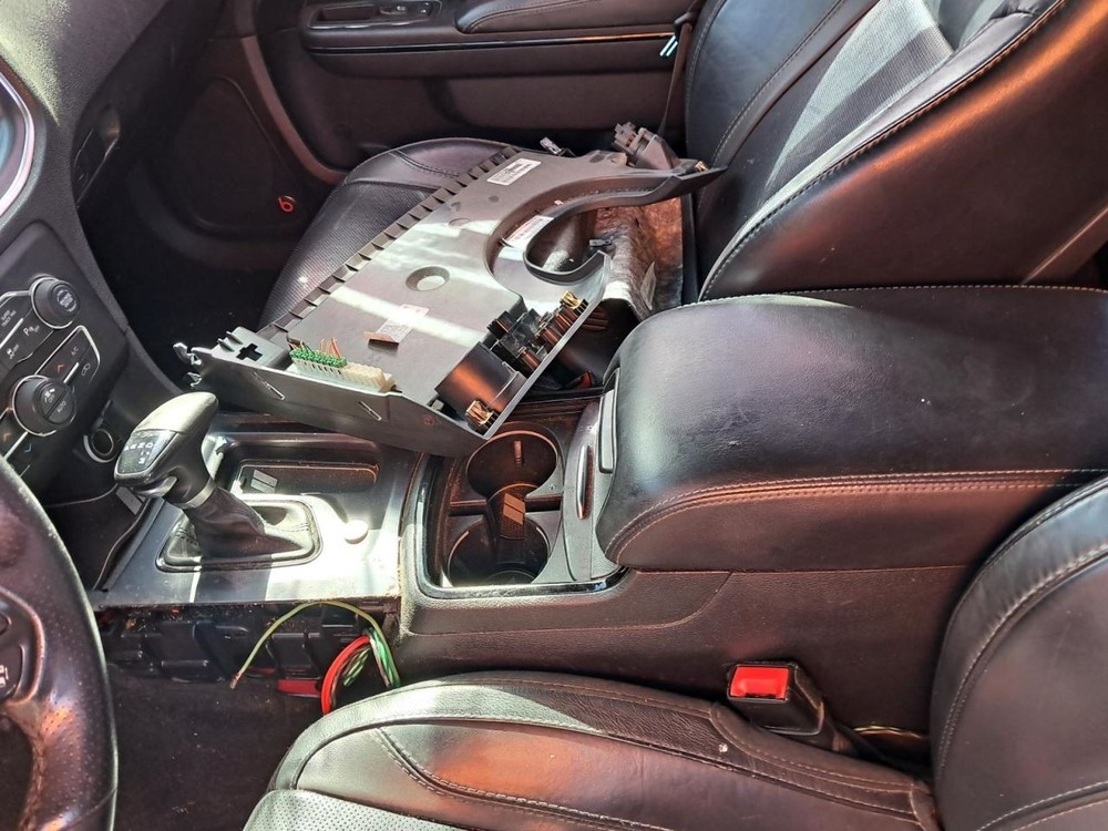CHARGER 2016 Glove Box 4824621