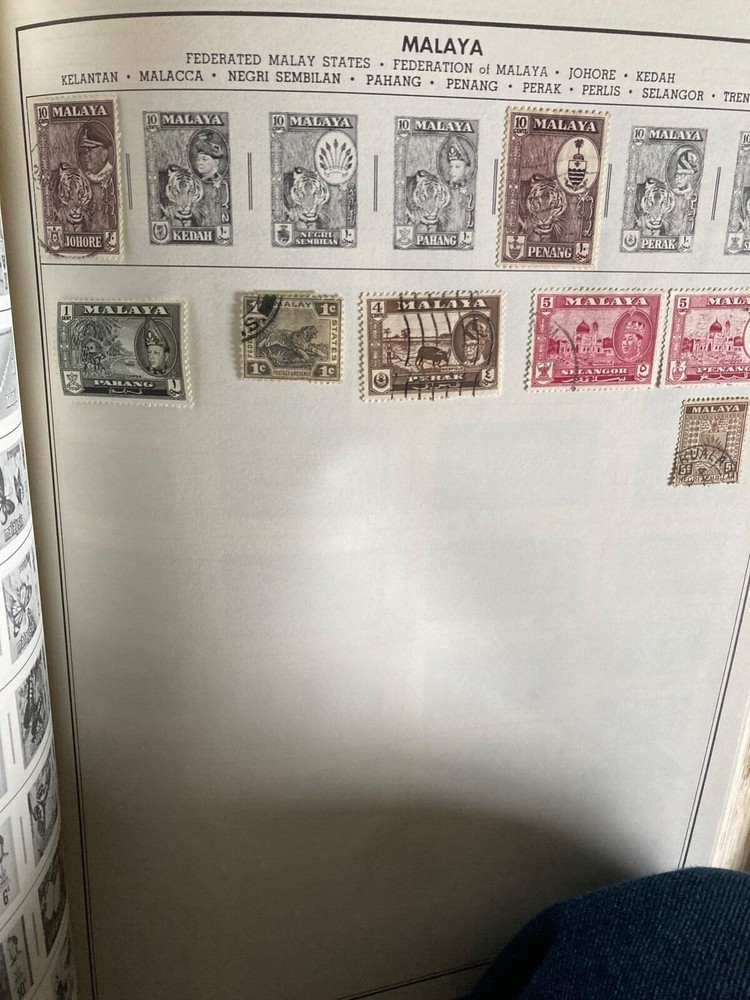 Malaya: eight vintage stamps